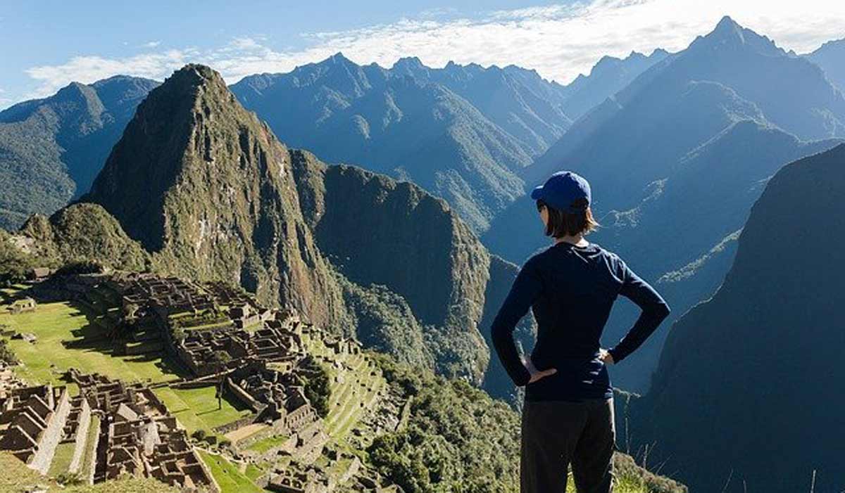  person during Inca Jungle- Machu Picchu trek