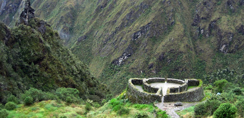 archeologial site in inca trail
