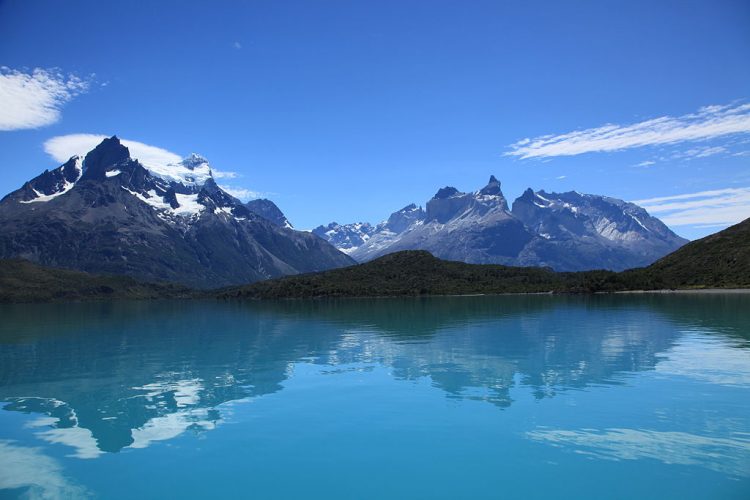 Paisaje Lago Pehoé en Torres del Paine