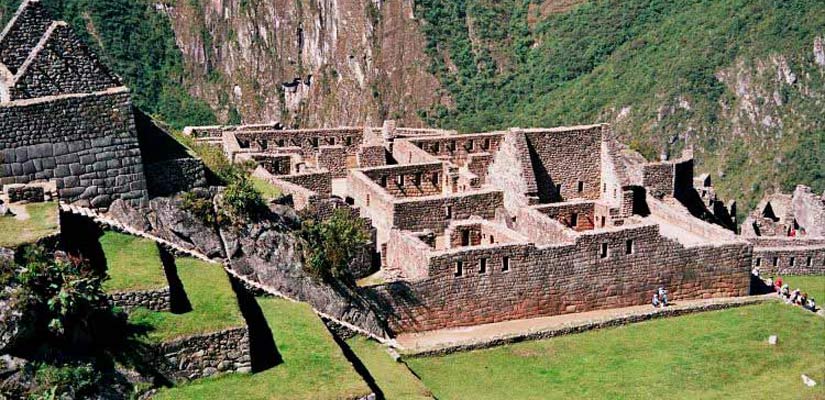 real residence ruins in machu picchu