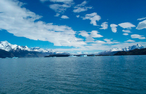 lago argentino patagonia