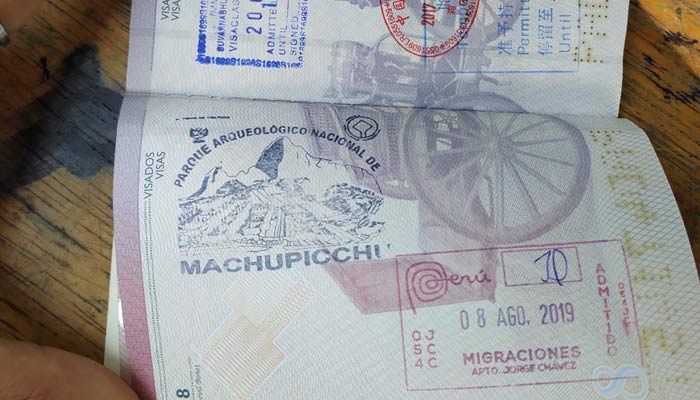 sello de machu picchu en el pasaporte