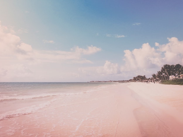 Playa rosa del caribe