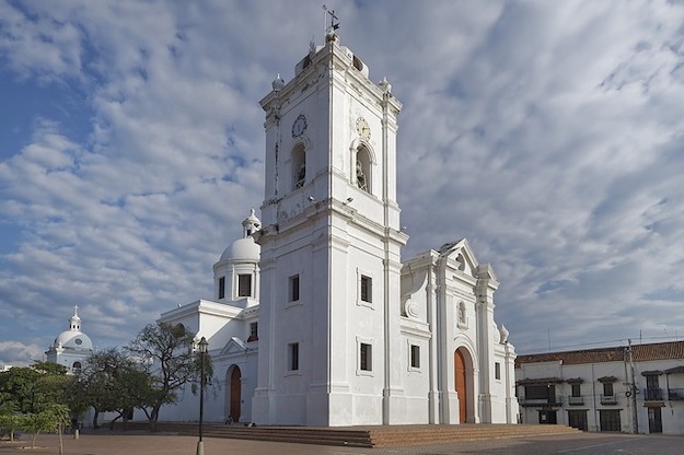 Catedral centro histórico ciudad Santa Marta en Colombia