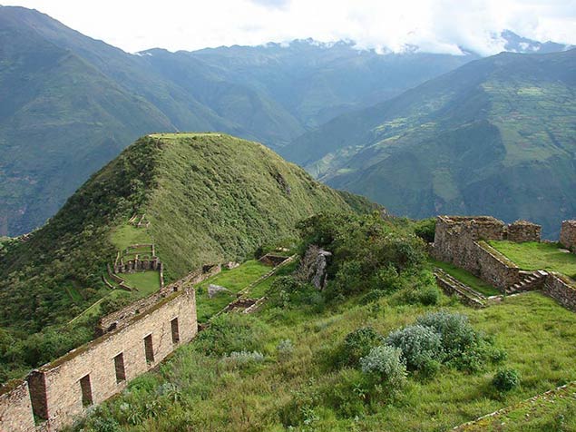 Views of the ruins of Choquequirao