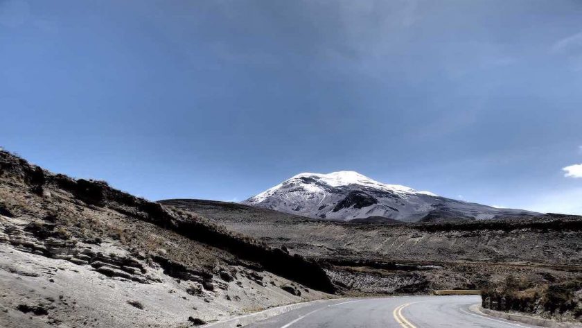 Road leading to the Chimborazo volcano