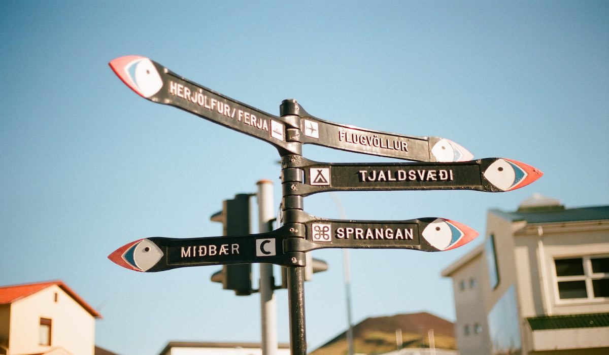 Señales de localizaciones en islandés