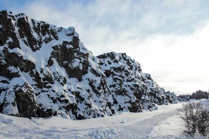 how to get to thingvellir from reykjavik