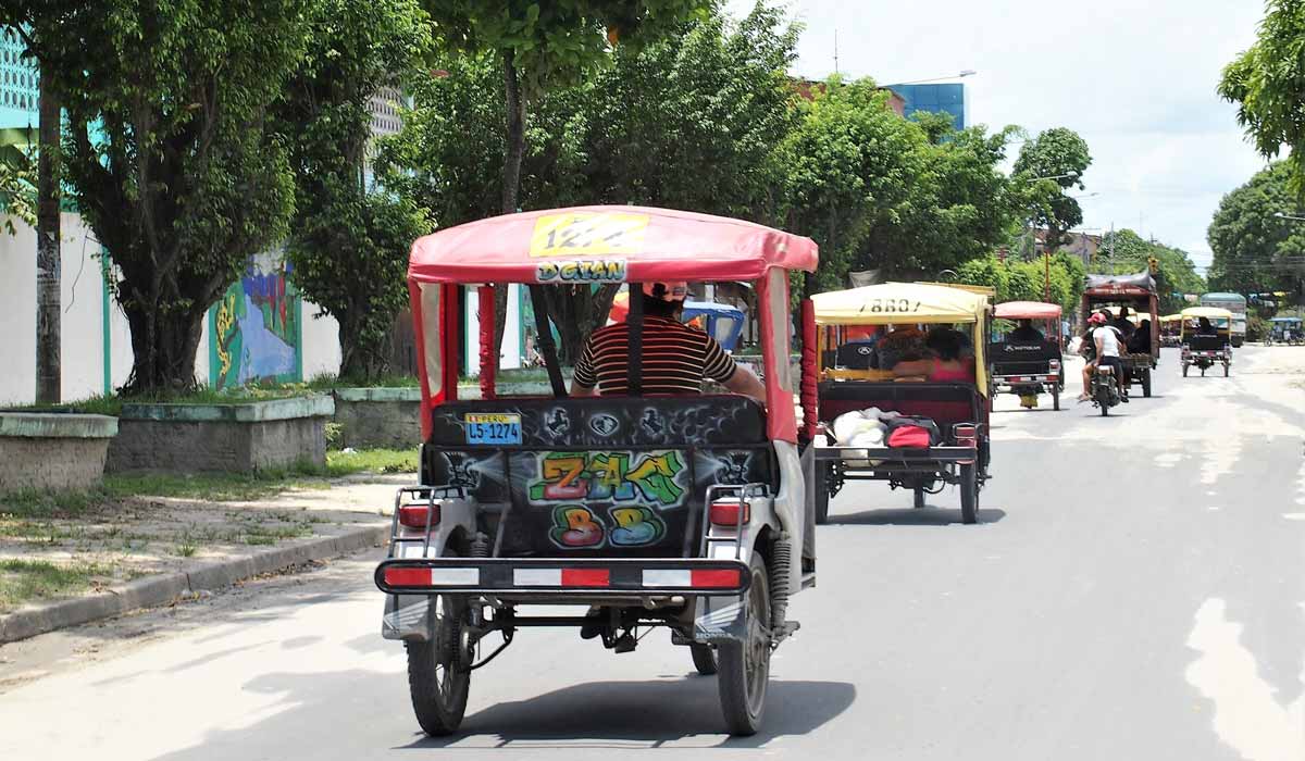 how to get to iquitos